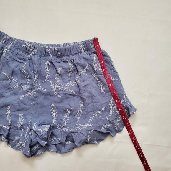 Sadie & Sage Women's Embroidered Ruffle Hem Shorts Sky/White Size Large, NWT - Picture 15 of 15